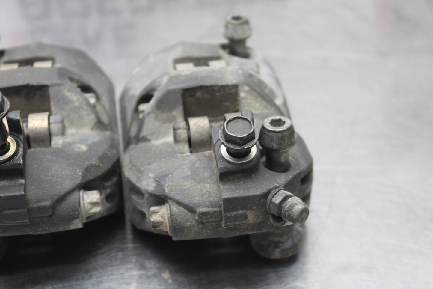 07-08 KAWASAKI NINJA ZX6R RIGHT LEFT FRONT BRAKE CALIPER SET PAIR CALIPERS BB203