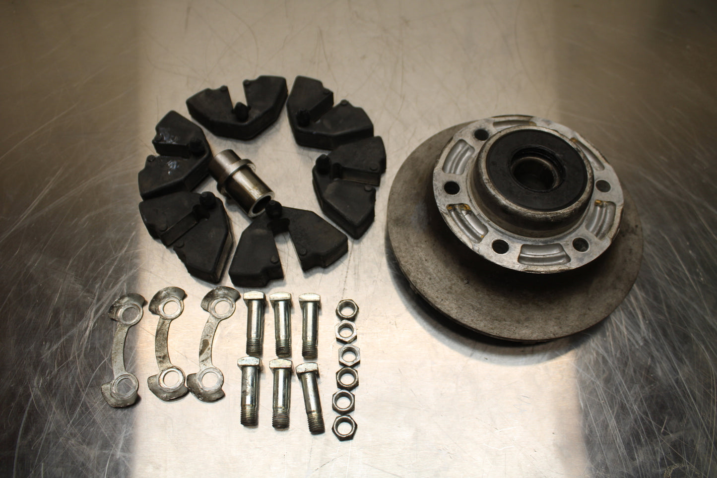 86 SUZUKI GS750ES REAR HUB & SHOCK DAMPERS CUSH ABSORBERS BB140
