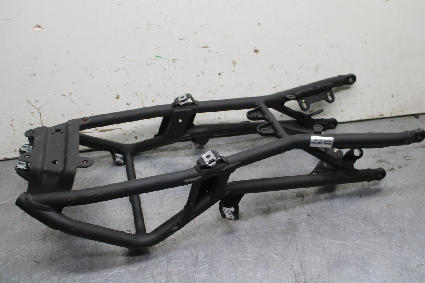 09-11 DUCATI STREETFIGHTER 1098 REAR SUBFRAME BACK SUB FRAME BB705