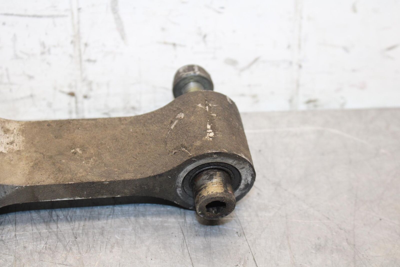 1992 Honda CBR900RR REAR DOGBONE SHOCK LINKAGE LINK BB63