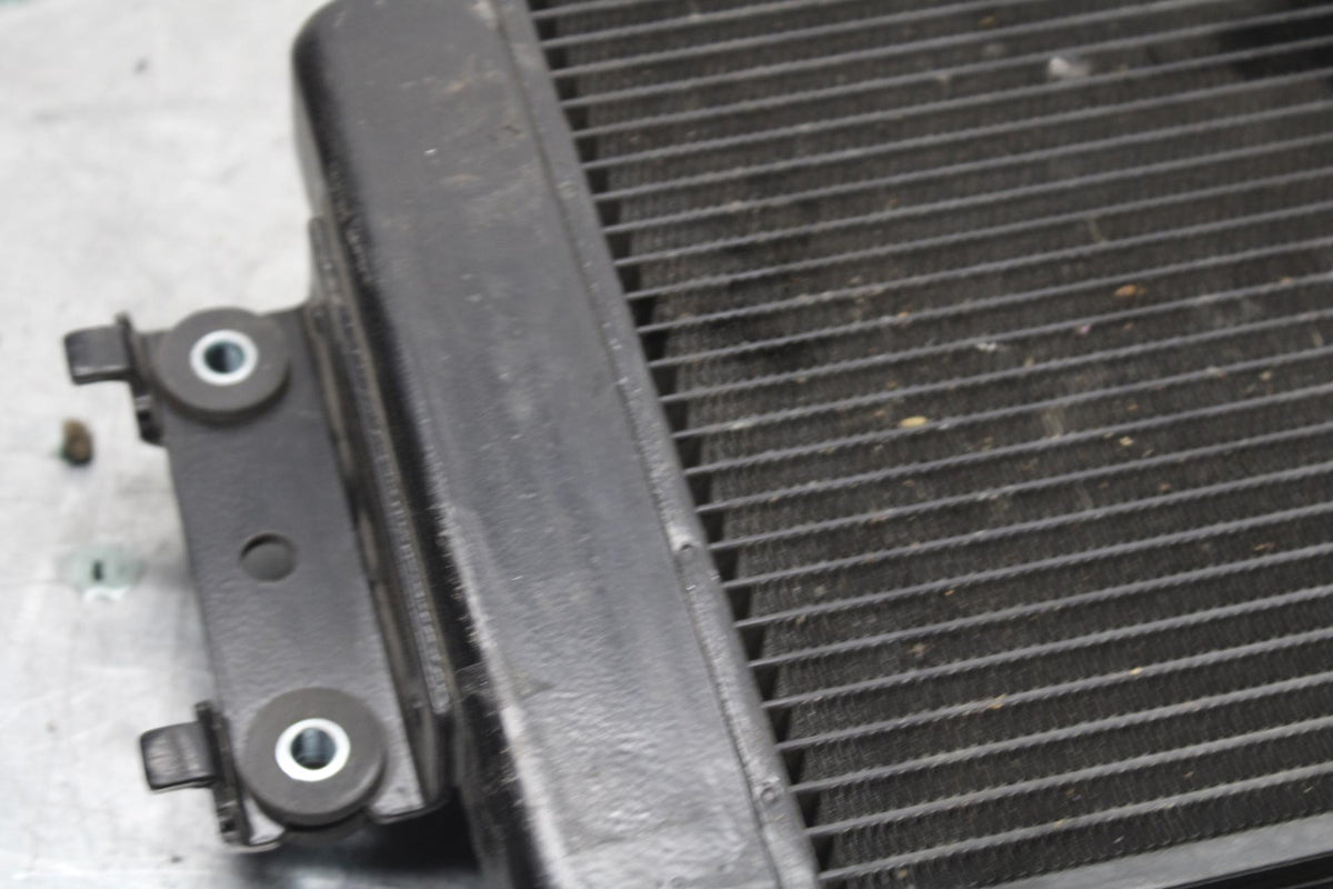 2013 Suzuki Boulevard C50T ENGINE COOLER COOLING RADIATOR 17710-40H10 BB625