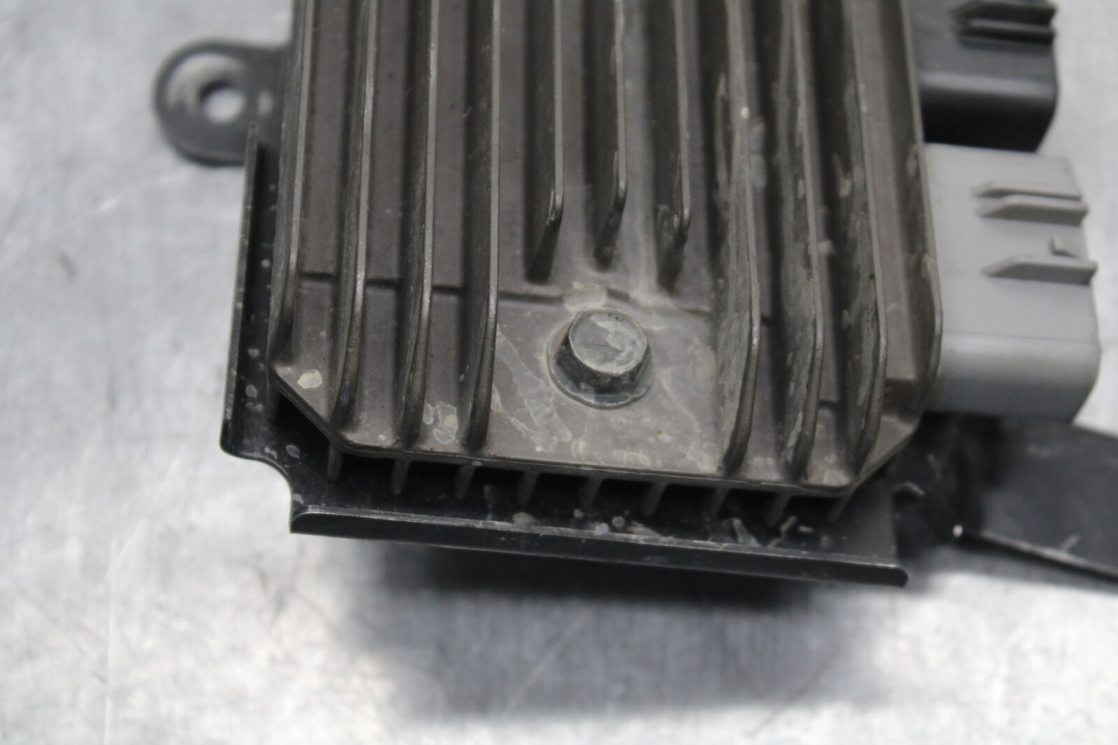 09-12 KAWASAKI NINJA ZX6R RECTIFIER VOLTAGE REGULATOR BB656