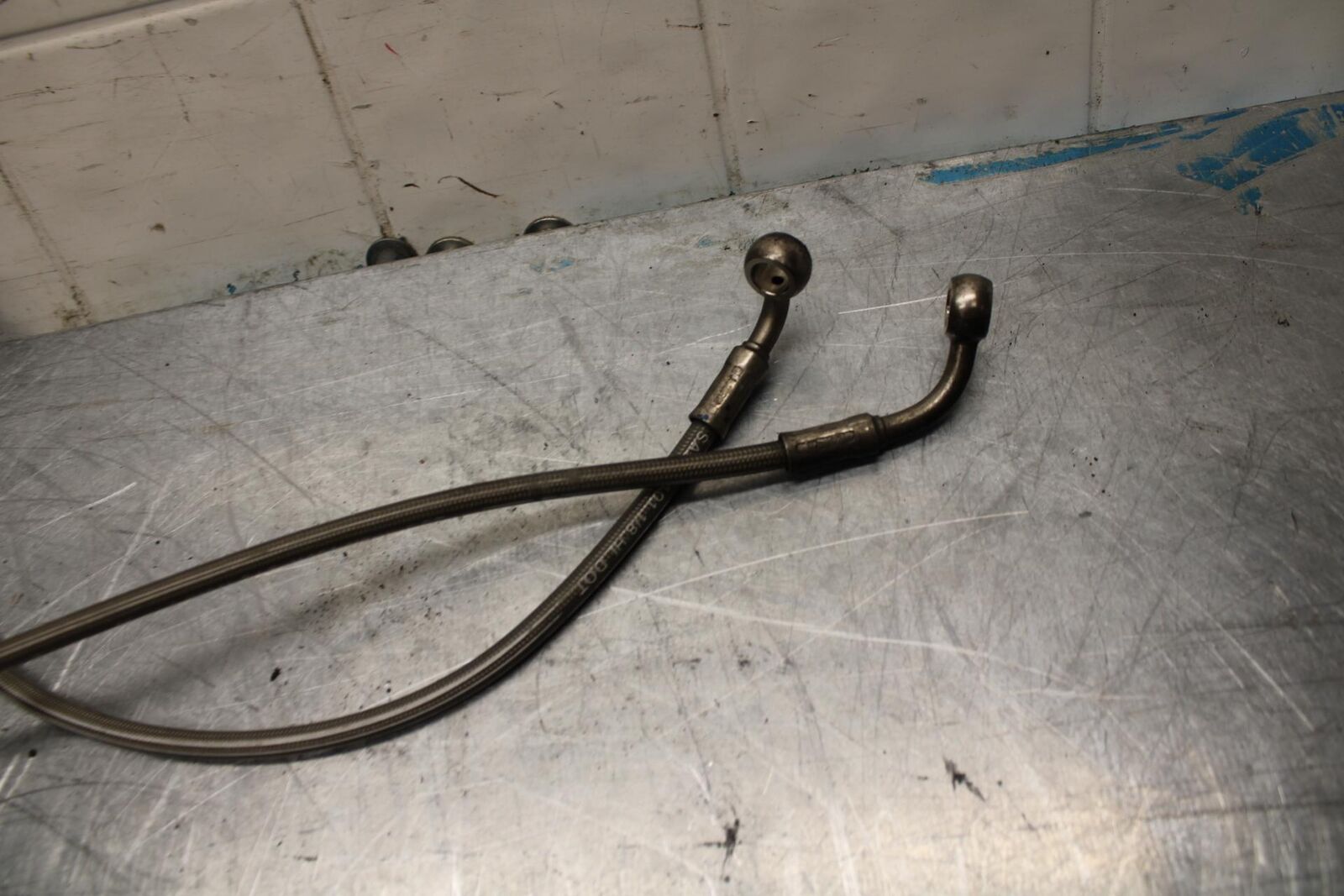 06-07 TRIUMPH DAYTONA 675 DAYTONA 675 BRAIDED FRONT BRAKE CALIPER HOSES  BB441
