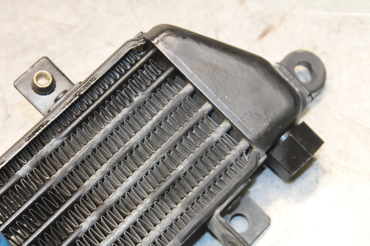 01-06 TRIUMPH TIGER 955I ENGINE MOTOR OIL COOLER  BB693