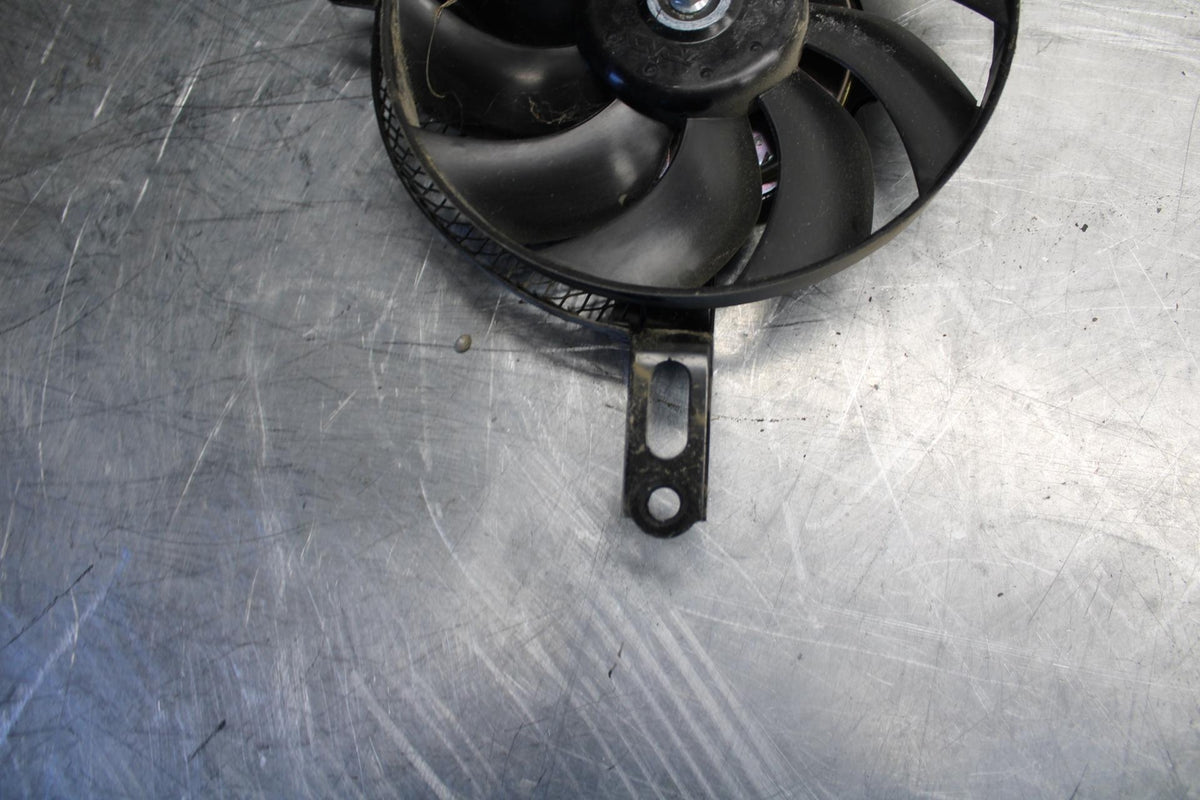 15-21 SUZUKI GSXR600 ENGINE RADIATOR COOLING FAN BB463