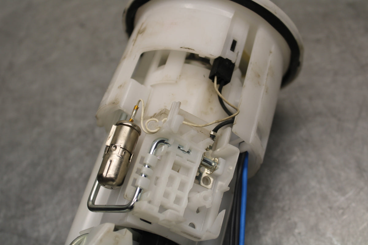 09-14 YAMAHA YZF R1 FUEL PUMP GAS PETROL SENDER UNIT 14B-13907-20-00 BB696