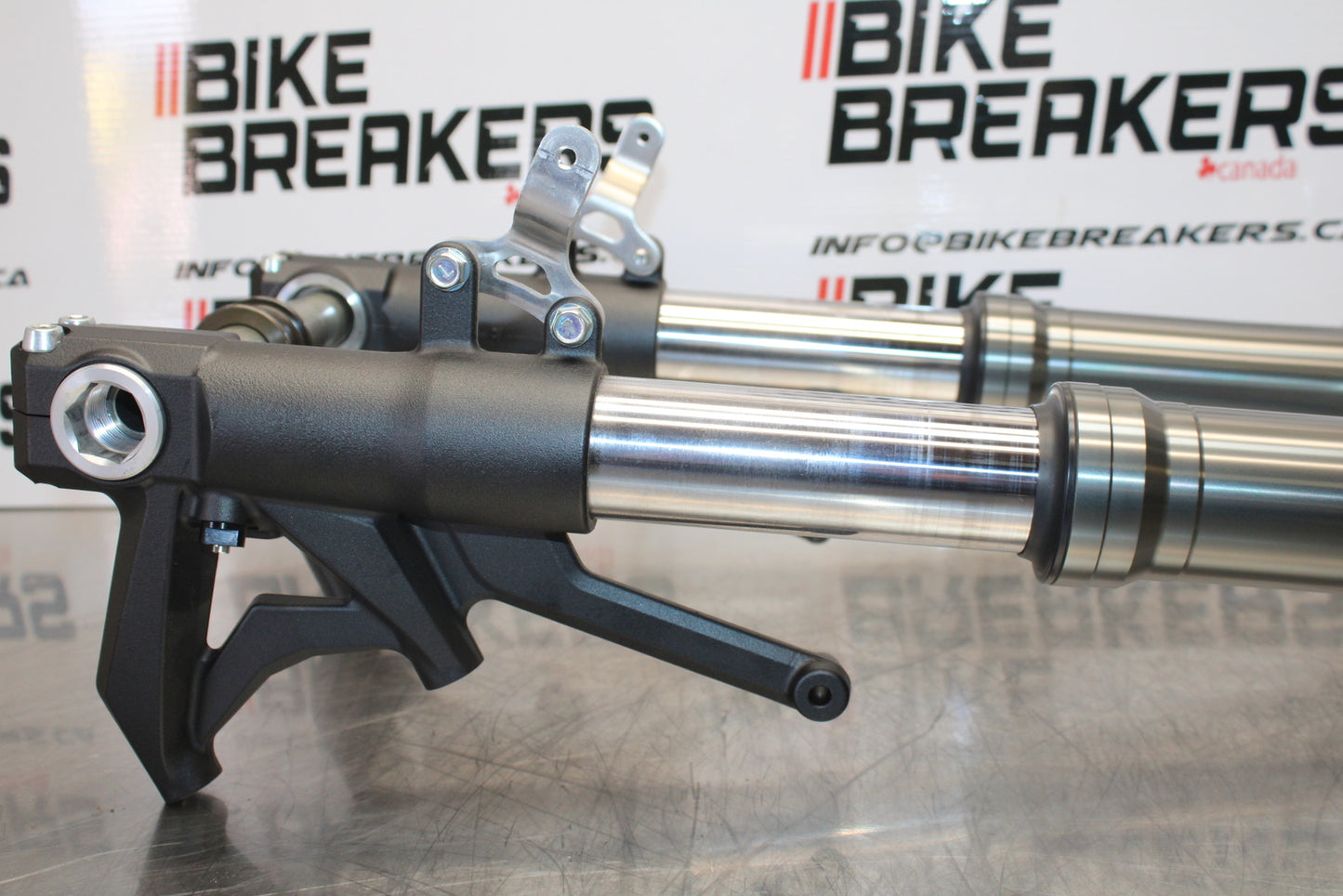 23-24 KAWASAKI NINJA ZX14R FRONT END FORKS SUSPENSION TRIPLE TREES/ AXLE BB153