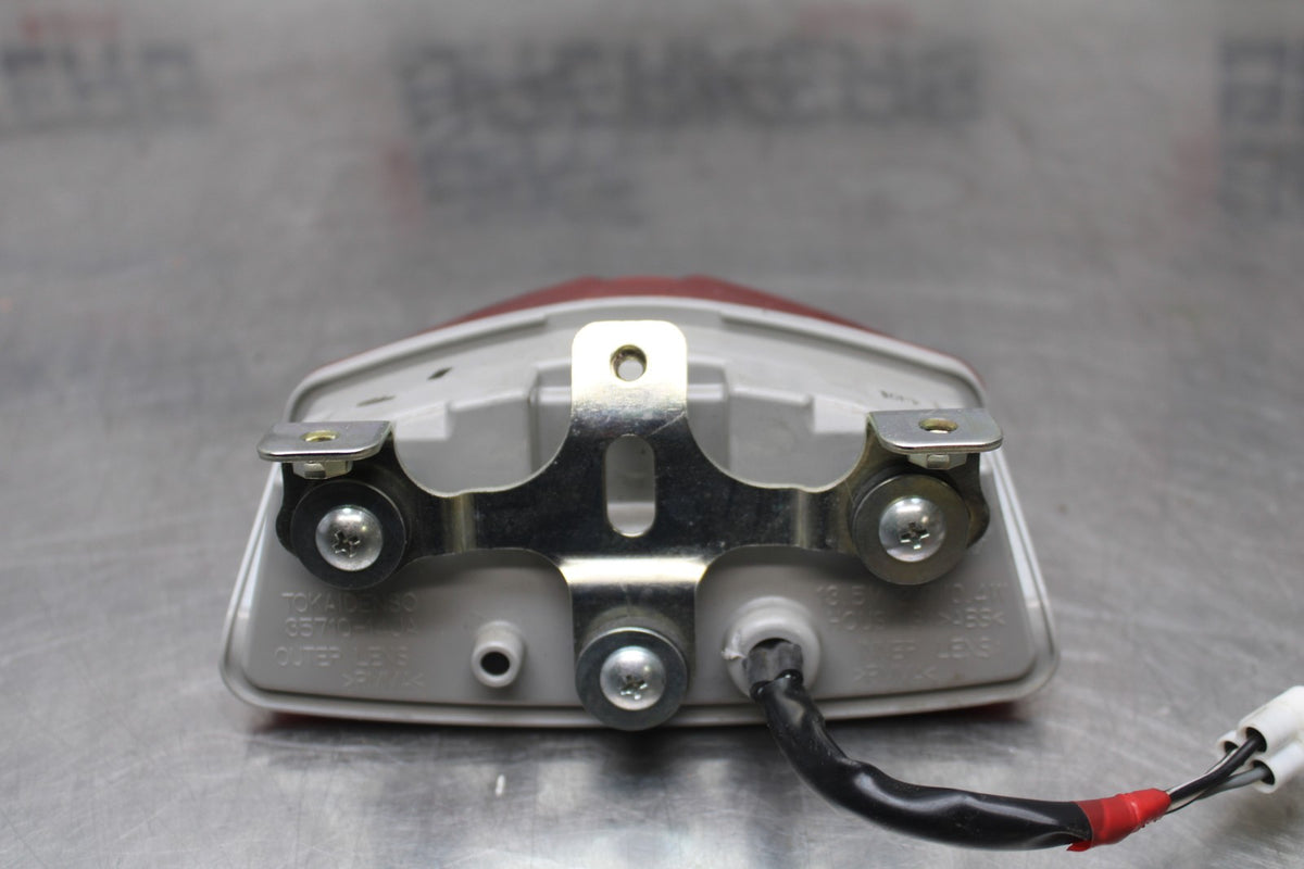 11-25 SUZUKI GSXR 600  REAR TAIL TAILLIGHT BACK BRAKE LIGHT BB830