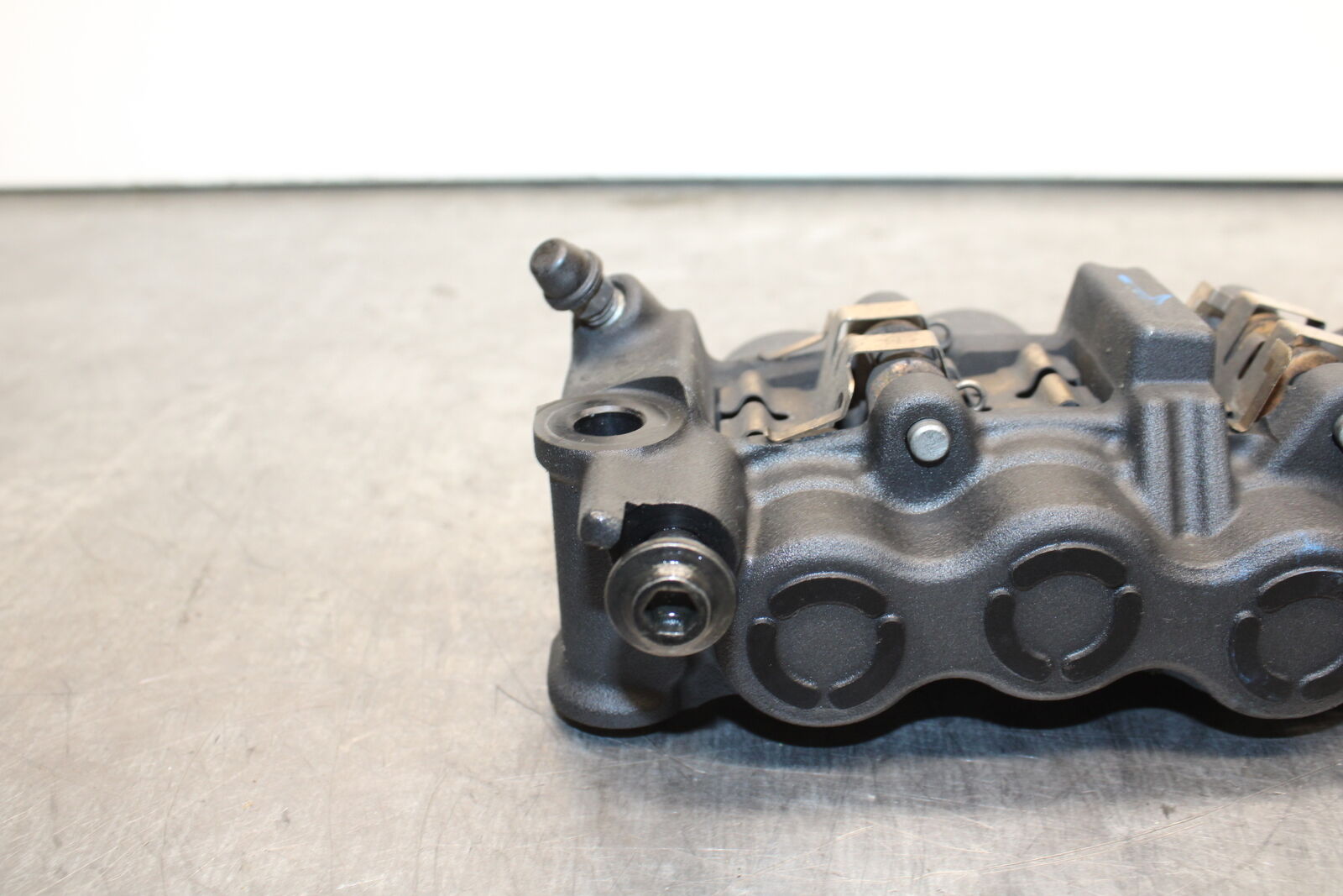09-14 YAMAHA YZF R1 RIGHT LEFT FRONT BRAKE CALIPER SET PAIR CALIPERS BB118