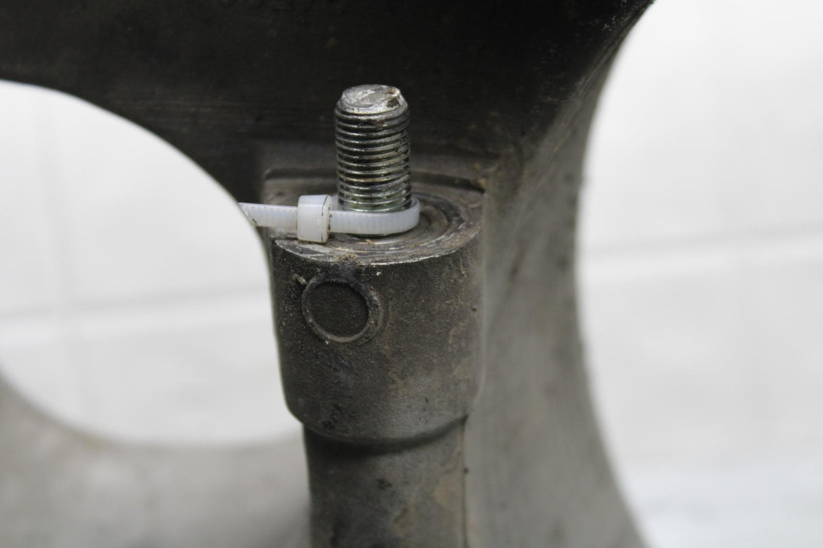 1999 Suzuki GSXR600 REAR SWINGARM BACK SUSPENSION SWING ARM BB580
