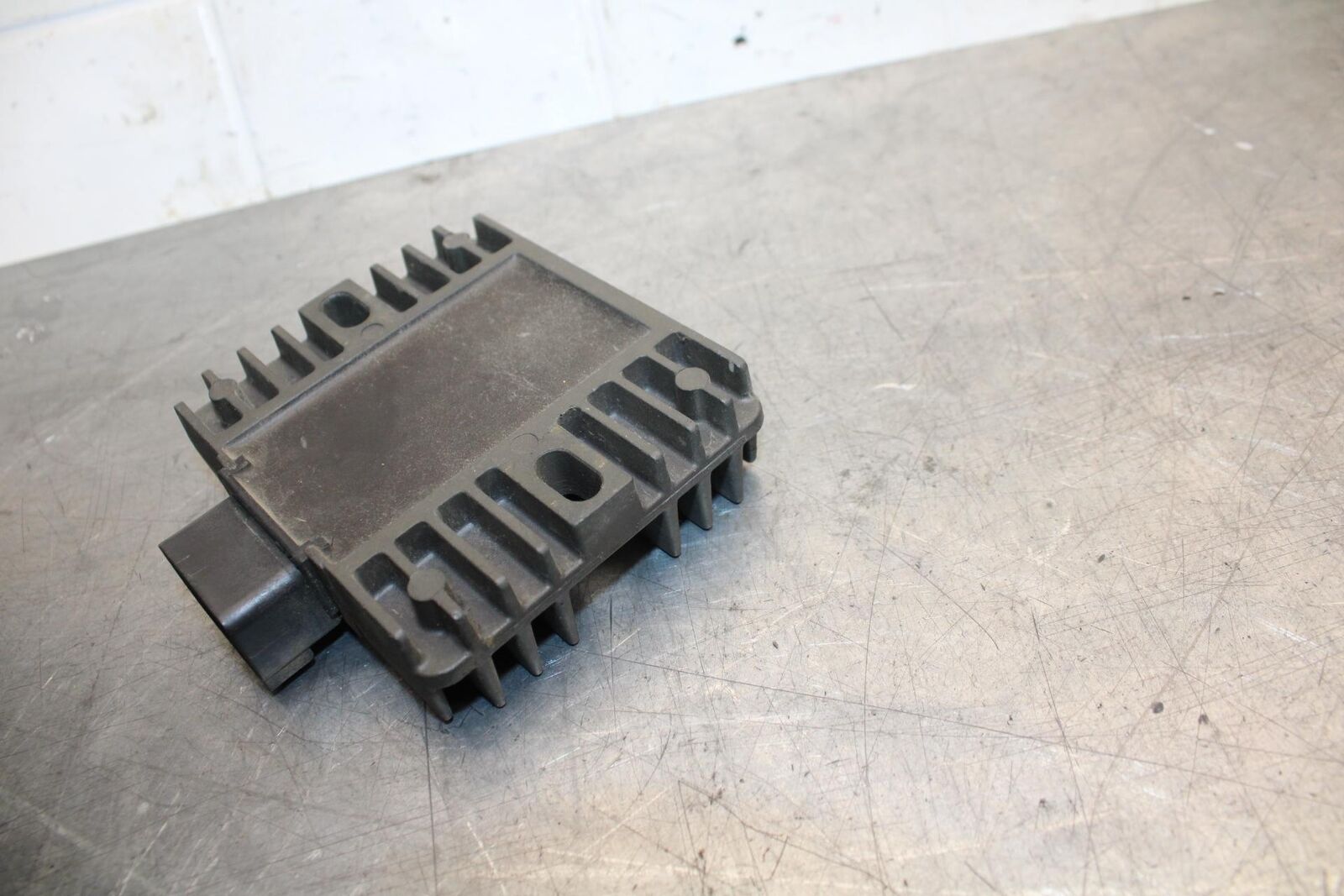 07 YAMAHA YZF R6 2c0 RECTIFIER VOLTAGE REGULATOR 4XY-81960-00-00 BB75