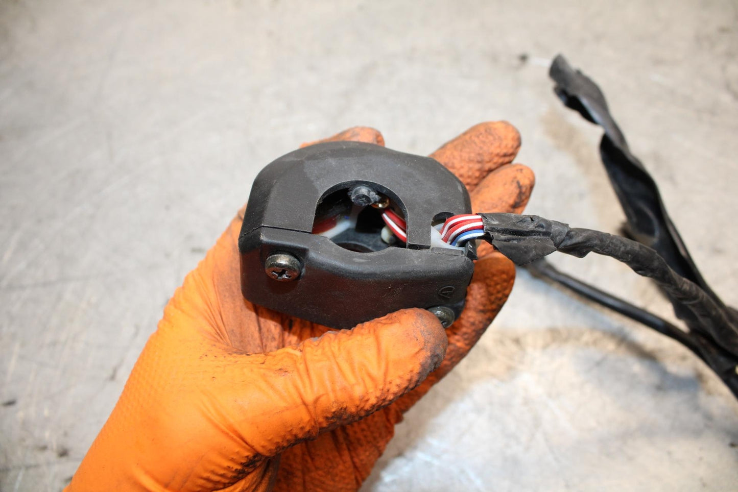 06-07 KAWASAKI NINJA ZX14R RIGHT CLIP ON  KILL OFF START SWITCH SWITCHES  bb433