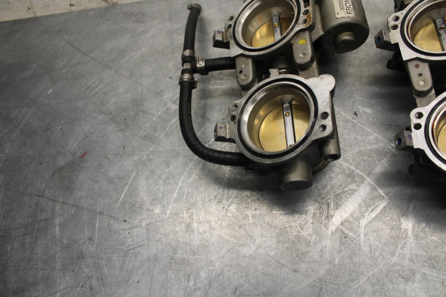 2010 Aprilia RSV1000R MAIN FUEL INJECTORS / THROTTLE BODIES BB513