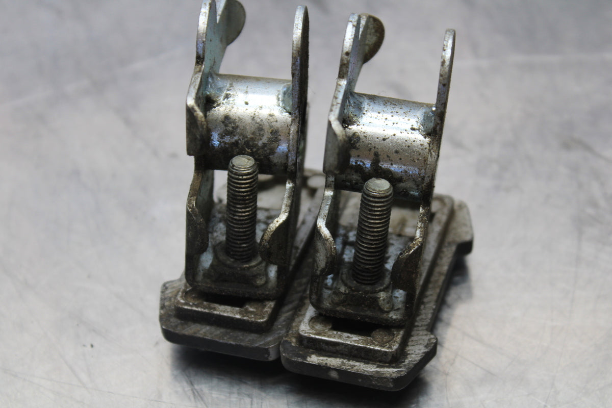 00 SUZUKI SV650 SWINGARM CHAIN TENSIONER ADJUSTMENT BRACKETS  BB156