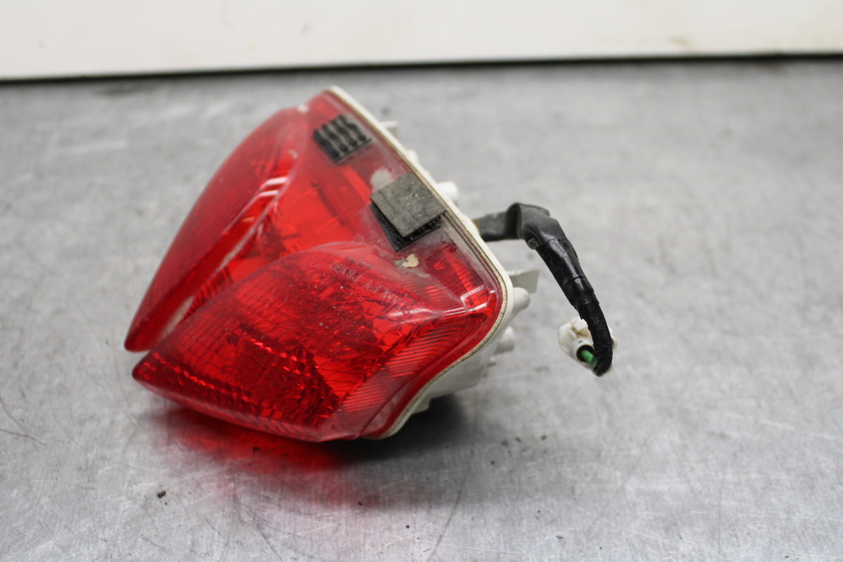 08-10 SUZUKI GSXR750 REAR TAIL TAILLIGHT BACK BRAKE LIGHT BB119