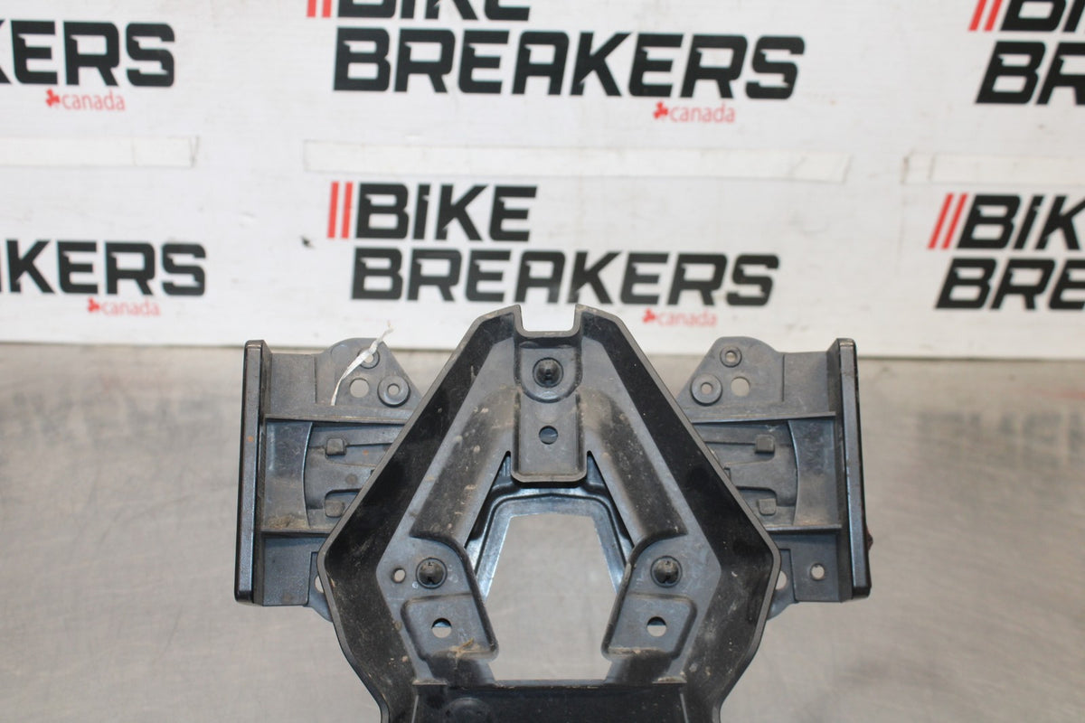 19 BMW F750GS REAR BACK FENDER MUD GUARD BB938