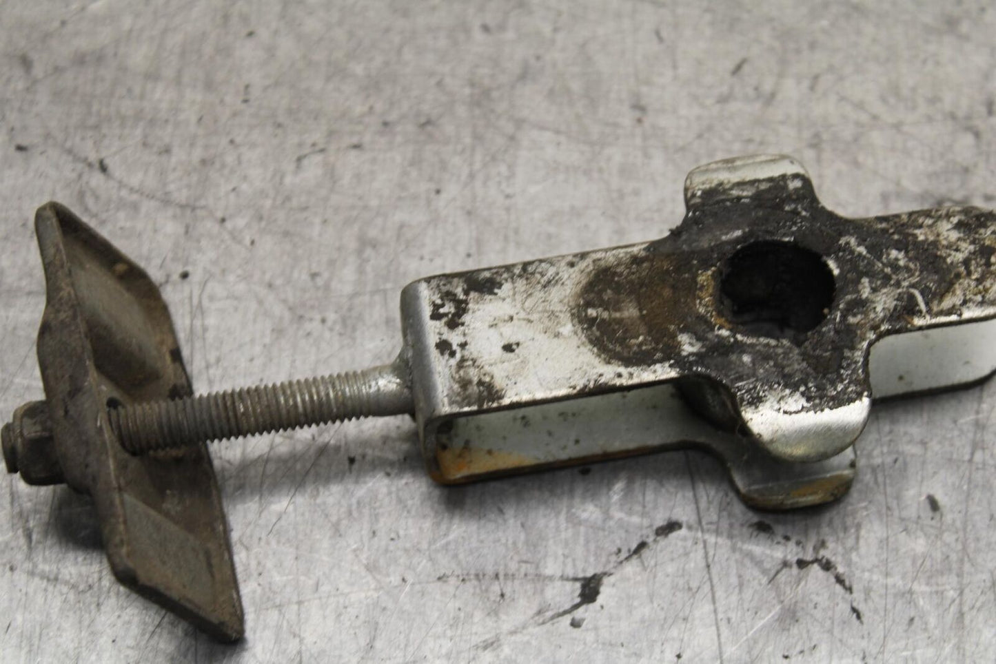 1988 Suzuki Katana 600 GSX600F SWINGARM CHAIN TENSIONER ADJUSTMENT  BB94