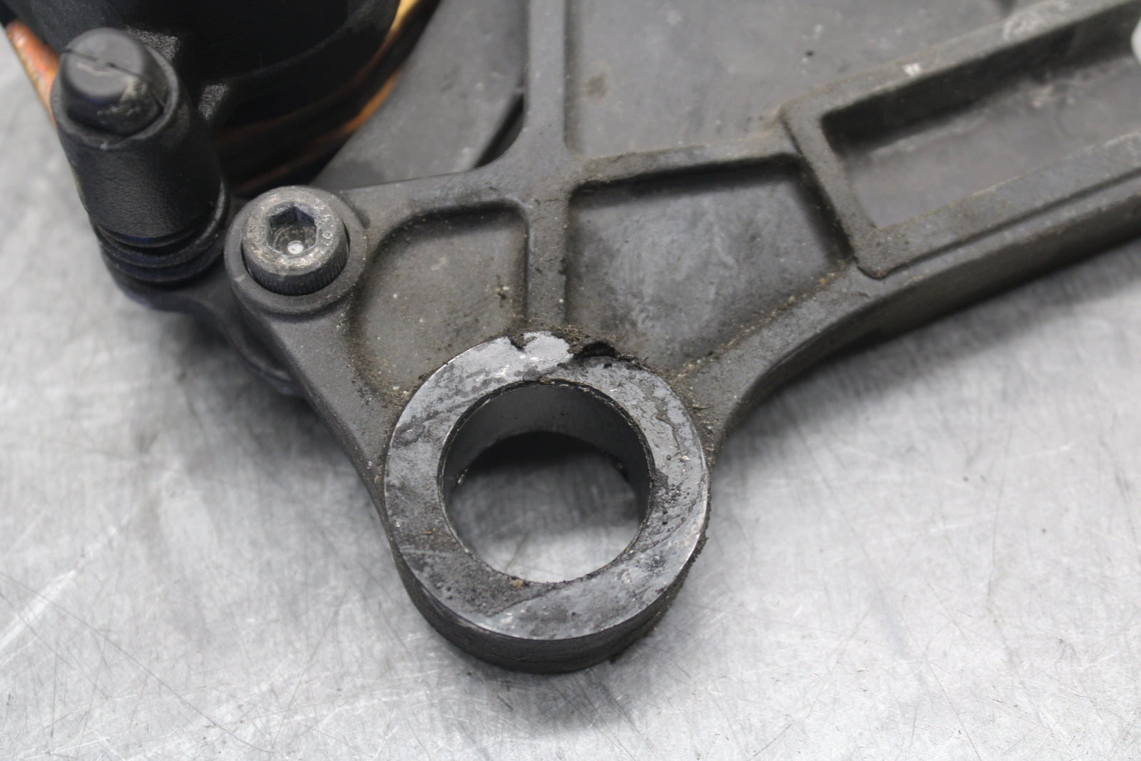 09-12 KAWASAKI NINJA ZX6R REAR BACK BRAKE CALIPER W MOUNT BRACKET BB698