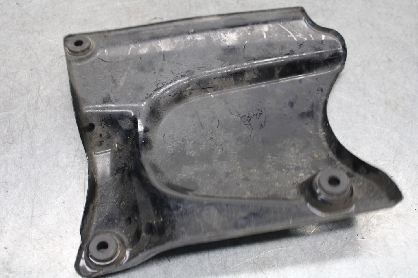 05-06 SUZUKI BOULEVARD M50 ENGINE SPROCKET COVER BB671