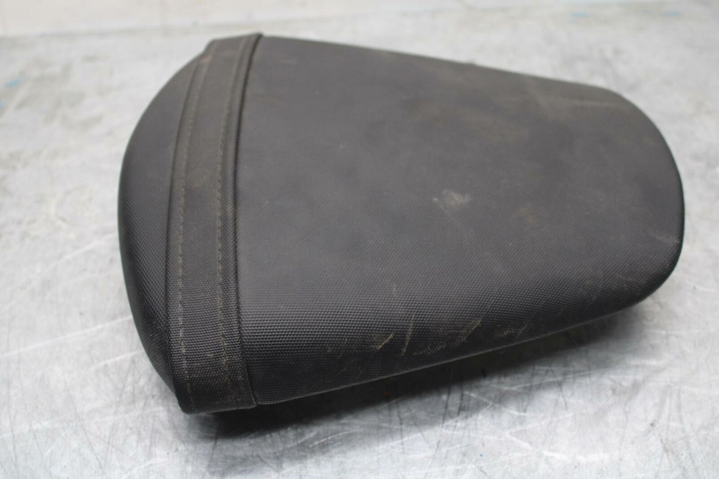 15-21 SUZUKI GSXR600 REAR BACK PASSENGER TANDEM SEAT PAD SADDLE PILLION BB418