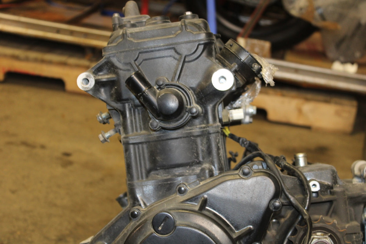 18-23 KAWASAKI NINJA 400 EX400 ABS ENGINE MOTOR only 5021km!!  BB795