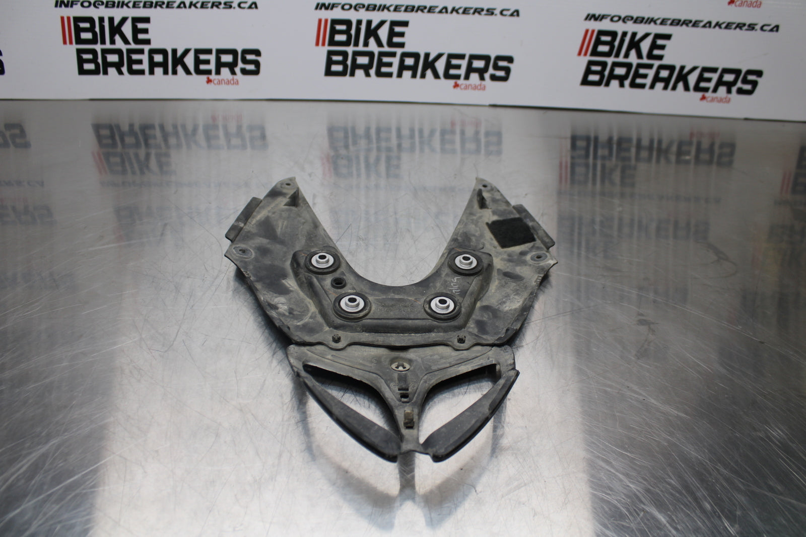 11 SUZUKI GSXR1000 REAR BACK TAIL UNDERTAIL FAIRING COWL FENDER BB142