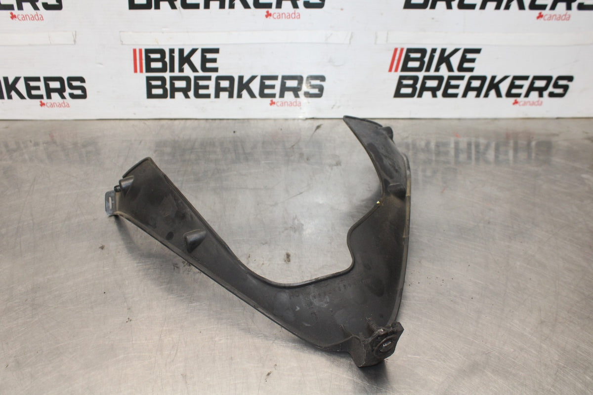 00-01 HONDA CBR929RR FRONT LOWER INNER EXHAUST V FAIRING COWL GUARD BB925