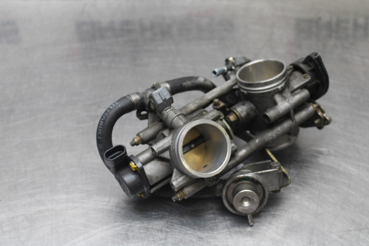 05 DUCATI SUPERSPORT 800 MAIN FUEL INJECTORS / THROTTLE BODIES BB913