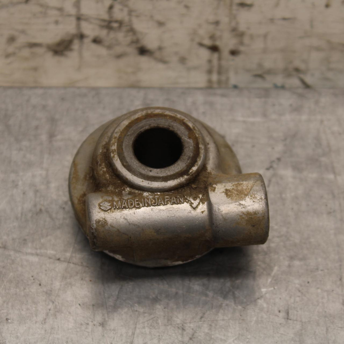 75 SUZUKI GT 550 SPEEDOMETER DRIVE GEAR  BB67