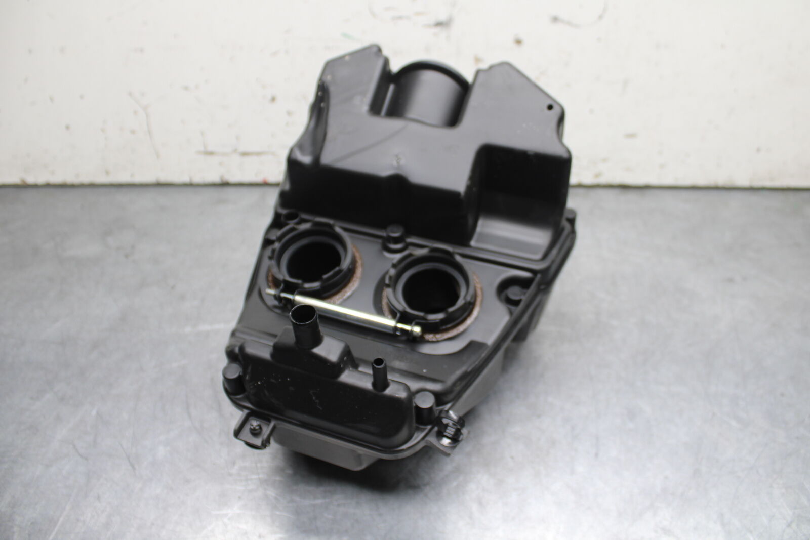 18-24 KAWASAKI NINJA 650 AIRBOX AIR INTAKE FILTER BOX BB725