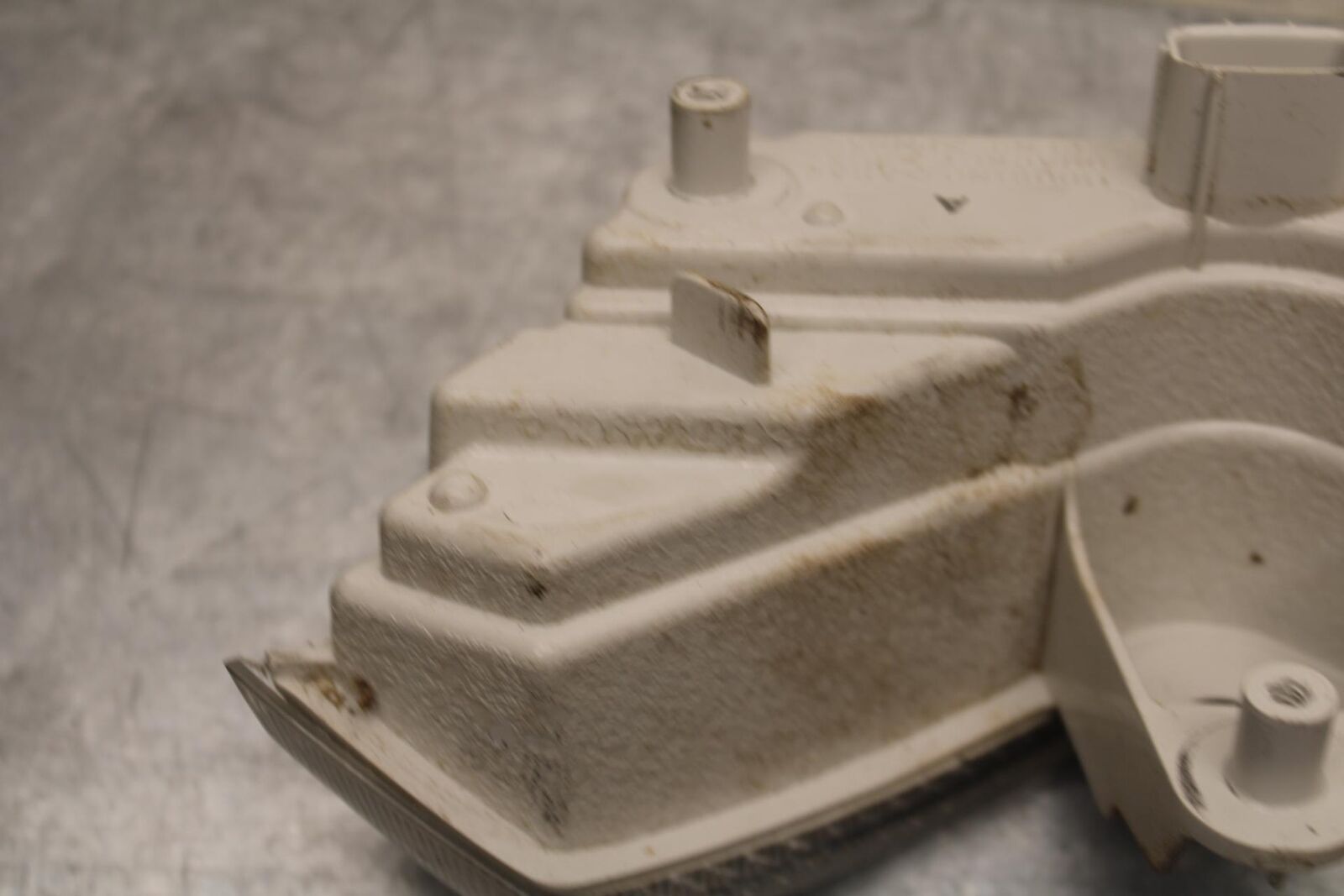 2012 Kawasaki Ninja ZX14R ZX1400E REAR TAIL TAILLIGHT BACK BRAKE LIGHT BB60