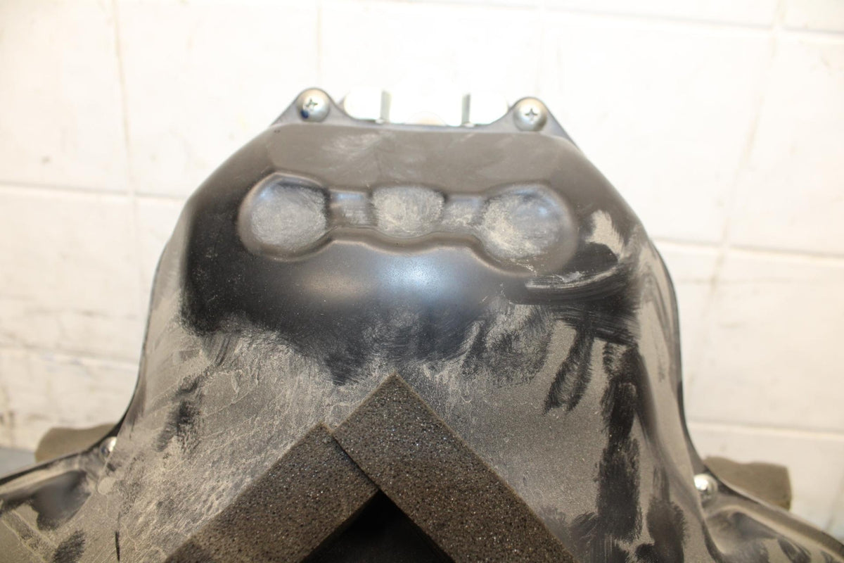 2012 Yamaha FZ8 AIRBOX AIR INTAKE BB550