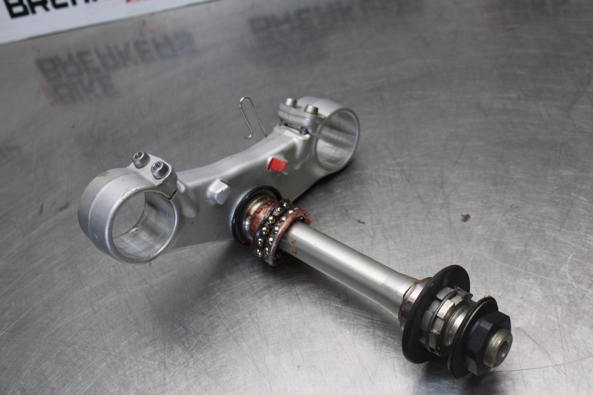 12 TRIUMPH STREET TRIPLE R FRONT FORKS CLAMP LOWER TRIPLE TREE STEM BB914