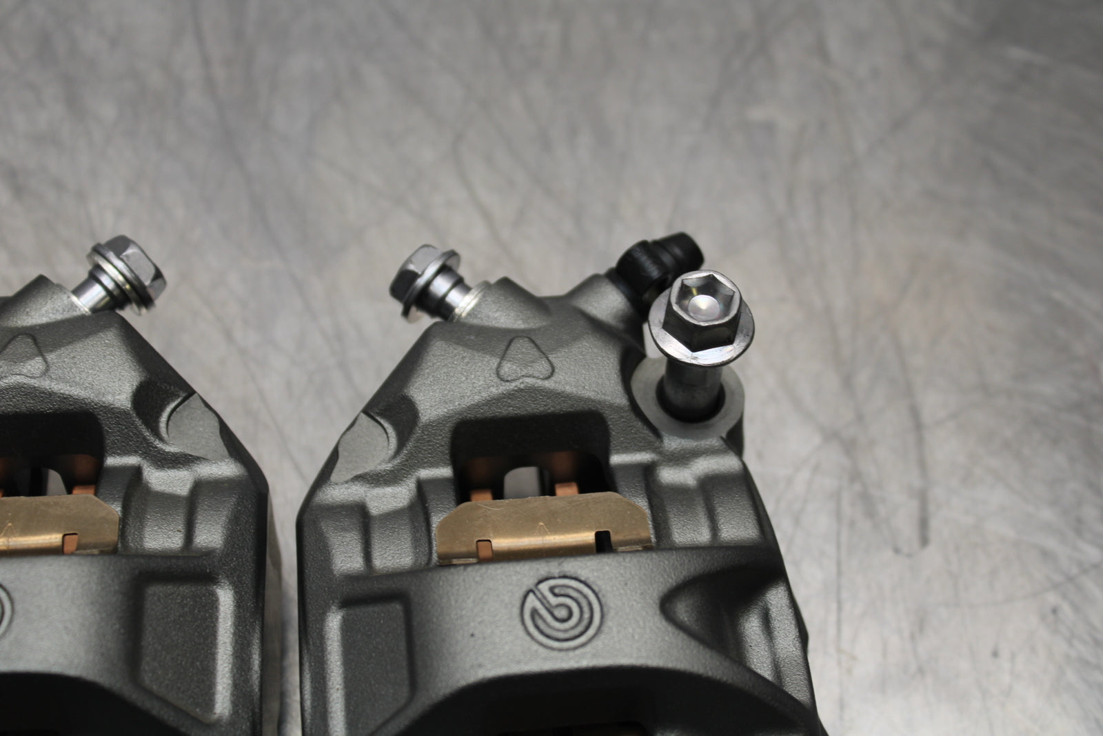 23-24 KAWASAKI NINJA ZX14R NEW!! RIGHT LEFT FRONT BRAKE CALIPER SET BB153