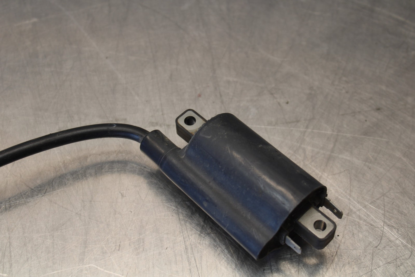 08-18 KAWASAKI KLR650 IGNITION COIL SPARK PLUG CAP  BB183