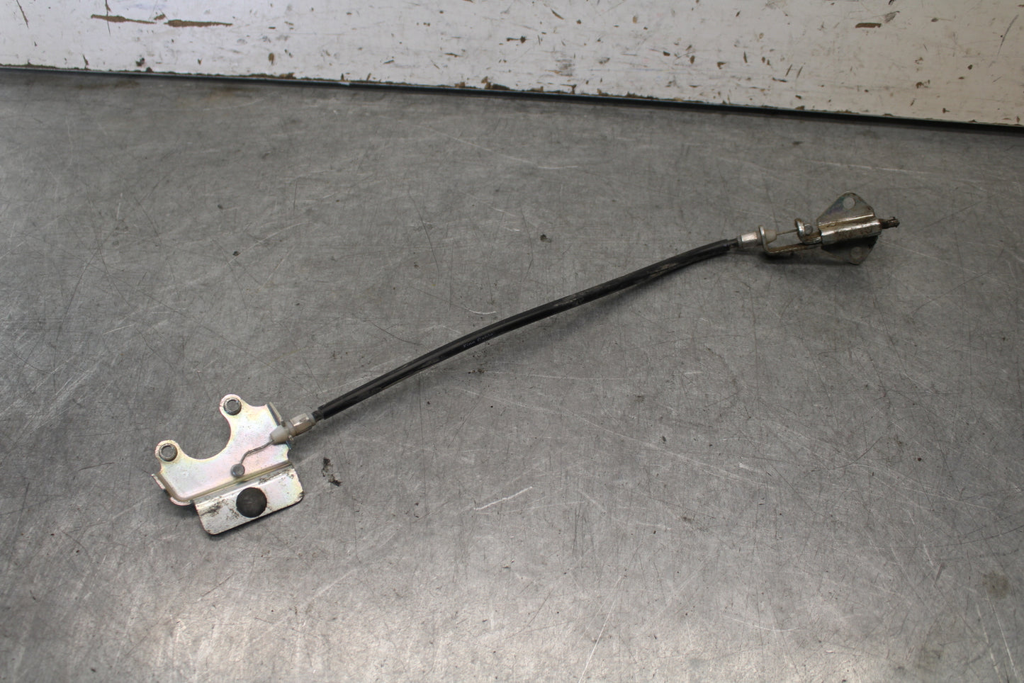 09-15 YAMAHA FZ6R REAR PASSENGER SEAT LATCH LOCK ASSEMBLY BB686
