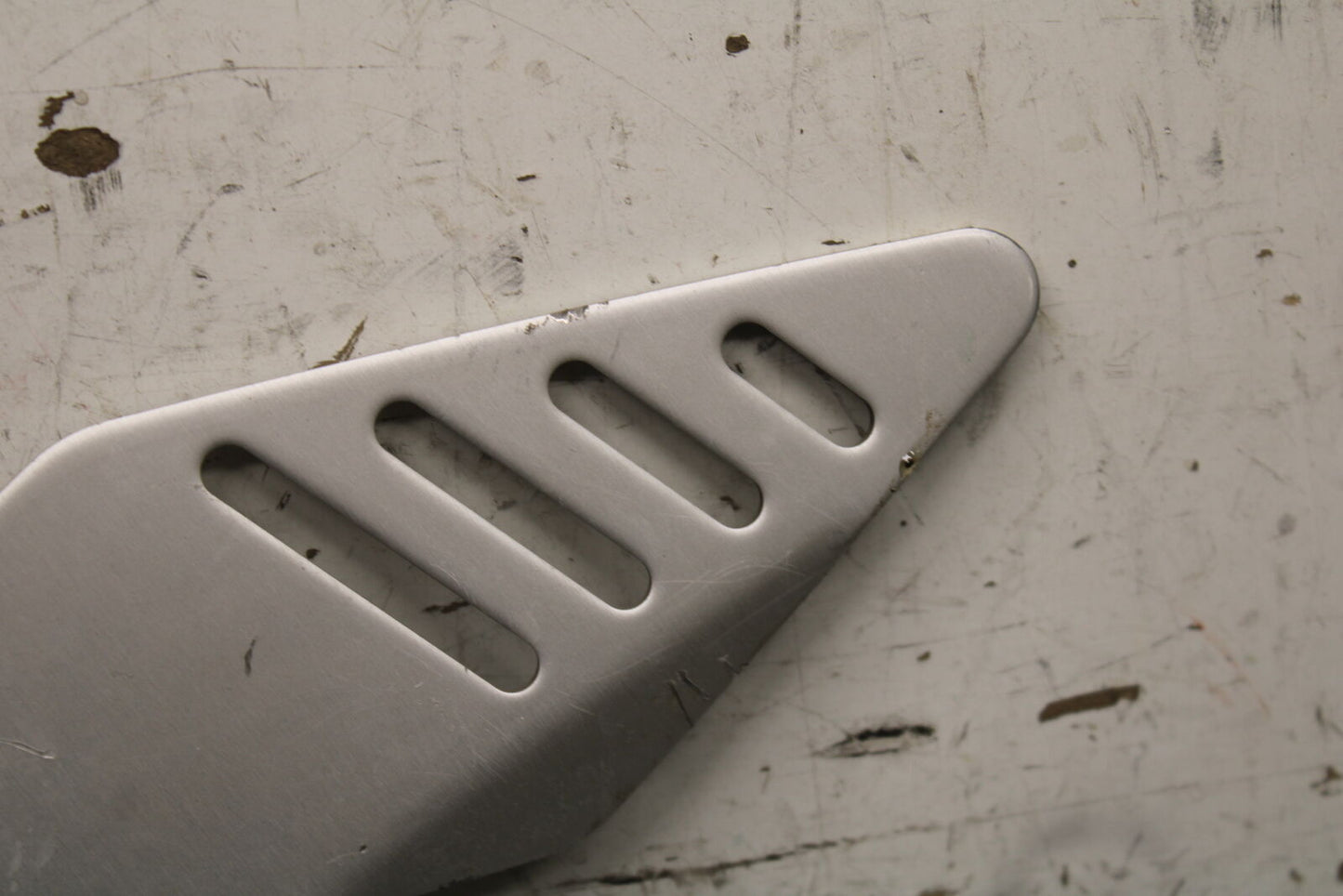 13-17 KAWASAKI NINJA ZX6R ZX636E LEFT REARSET REAR SET DRIVER FOOT PEG BB735