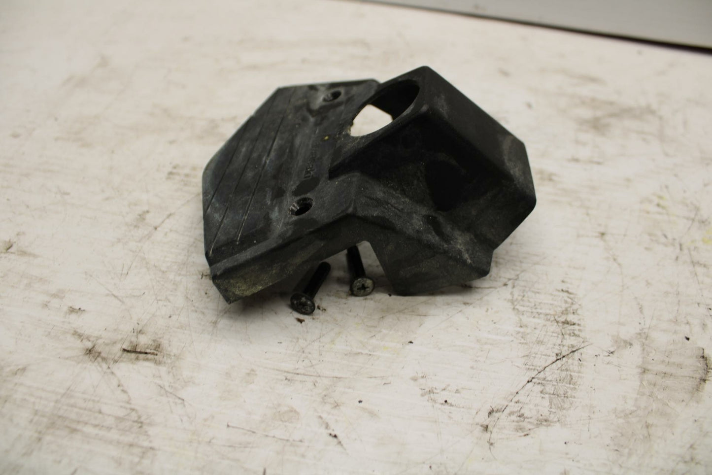 86-06 KAWASAKI CONCOURS 1000 ZG1000A IGNITION TRIM PANEL COVER BB292