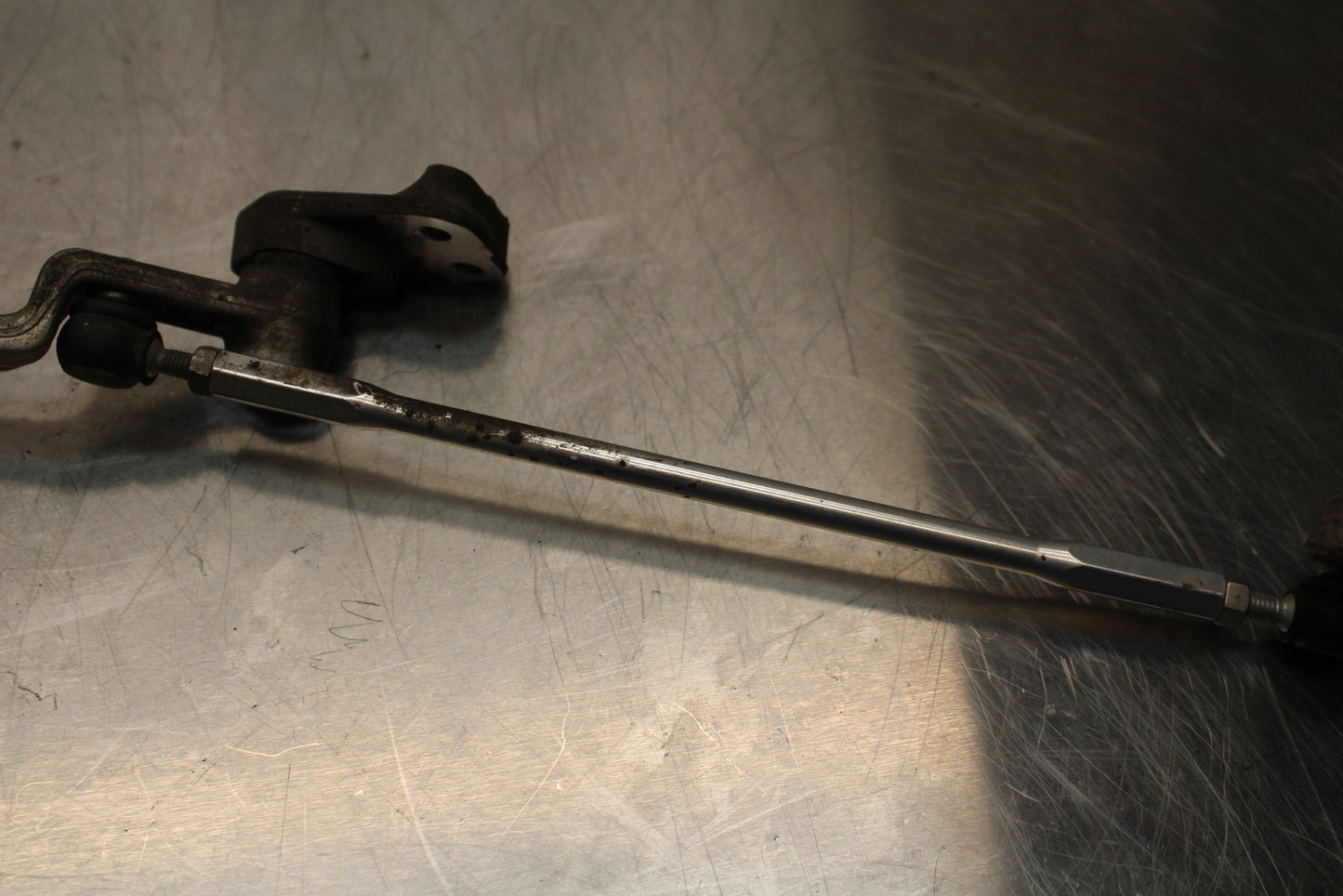 11 SUZUKI GSXR1000 SHIFTER LINKAGE SHIFT LINK PEDAL BB142