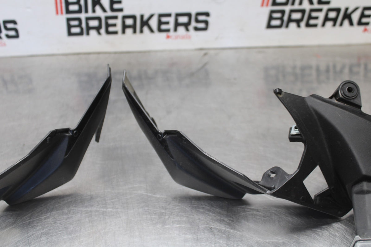 25 KAWASAKI Z900 FRONT LEFT RIGHT TURN SIGNALS LIGHT INDICATORS/ FAIRING BB928