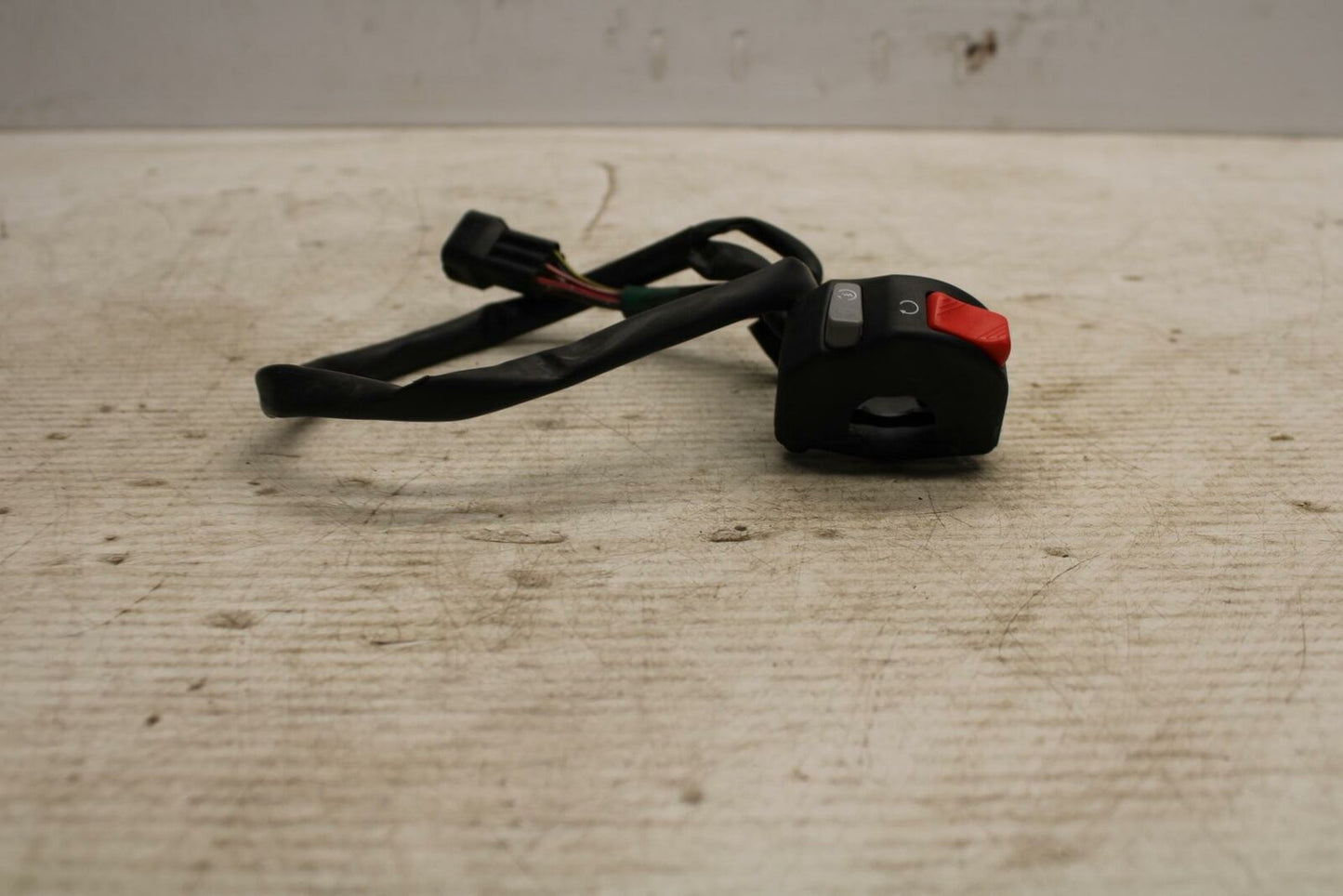 13-18 KAWASAKI NINJA ZX6R RIGHT CLIP ON HANDLE KILL OFF START SWITCH  BB304