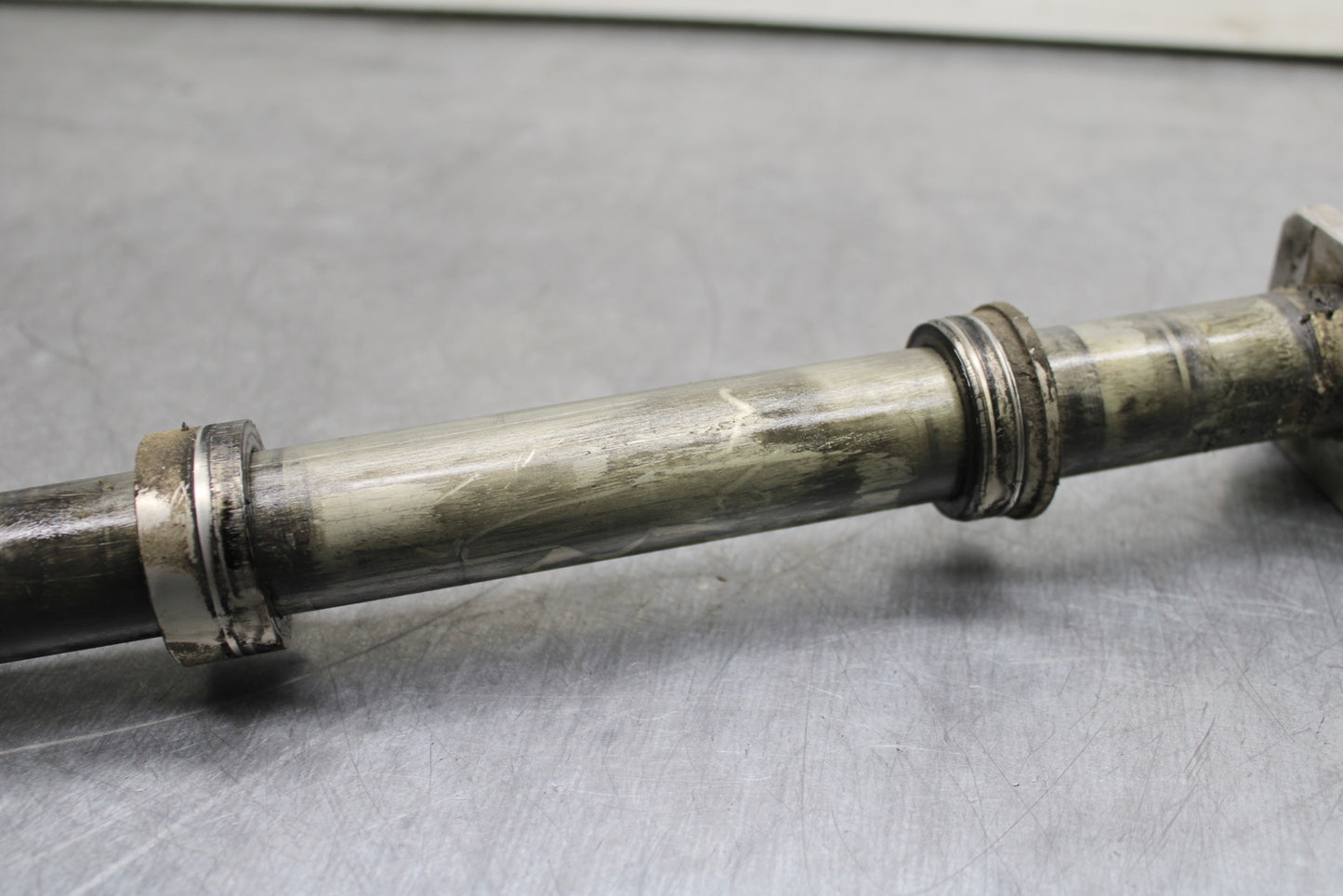 08-10 SUZUKI GSXR 600 REAR AXLE BACK WHEEL RIM PIVOT BOLT AXEL BB753
