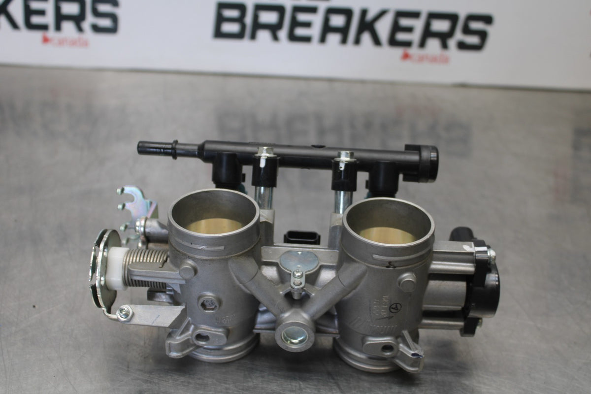 23-24 YAMAHA MT-07 MAIN FUEL INJECTORS / THROTTLE BODIES BB194