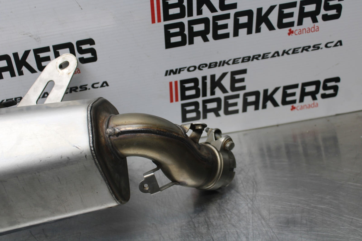 22 KAWASAKI NINJA 1000SX EXHAUST PIPE MUFFLER SLIP ON CAN SILENCER BB780