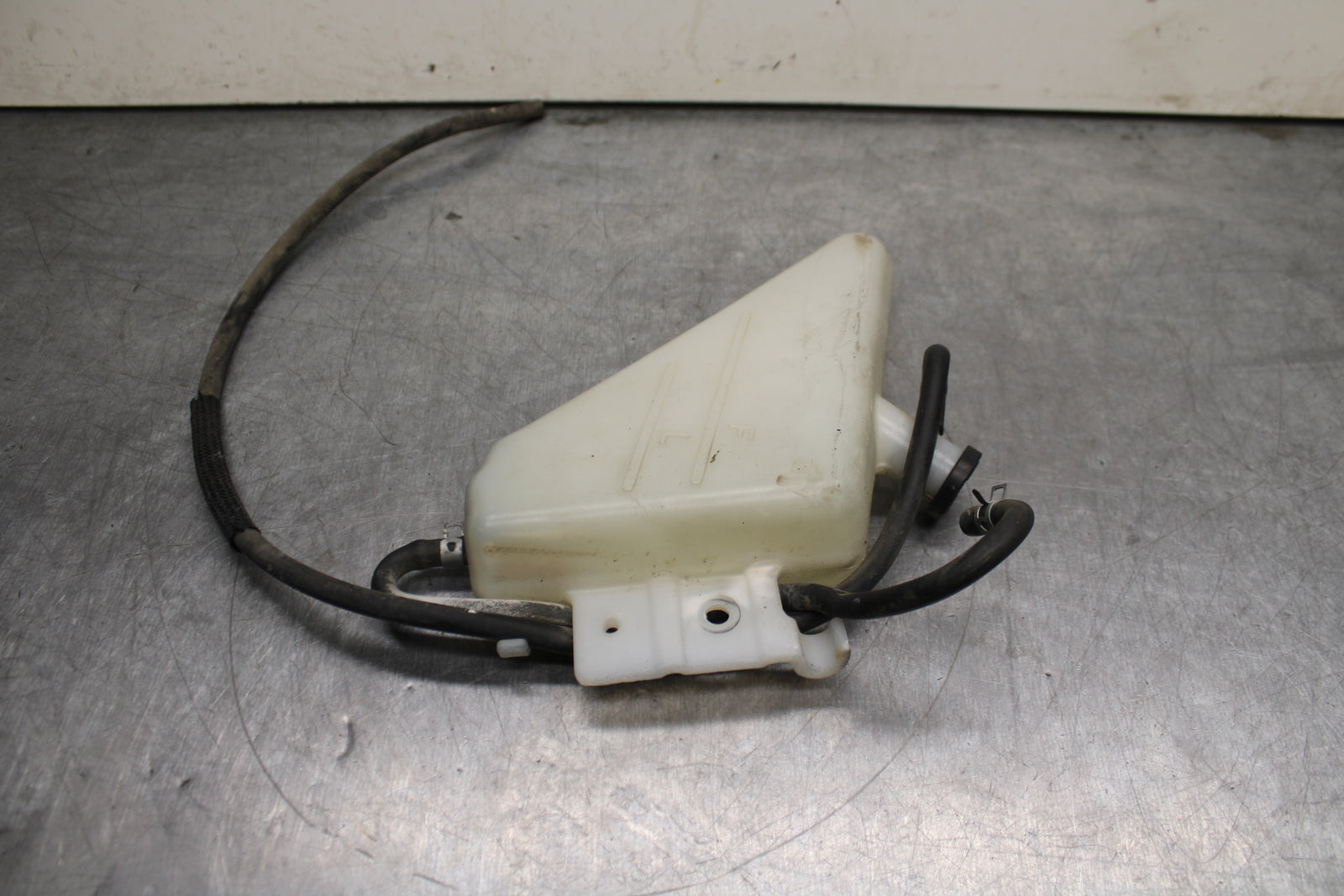 08-10 SUZUKI GSXR 600 COOLANT WATER TANK RESERVOIR BOTTLE BB753