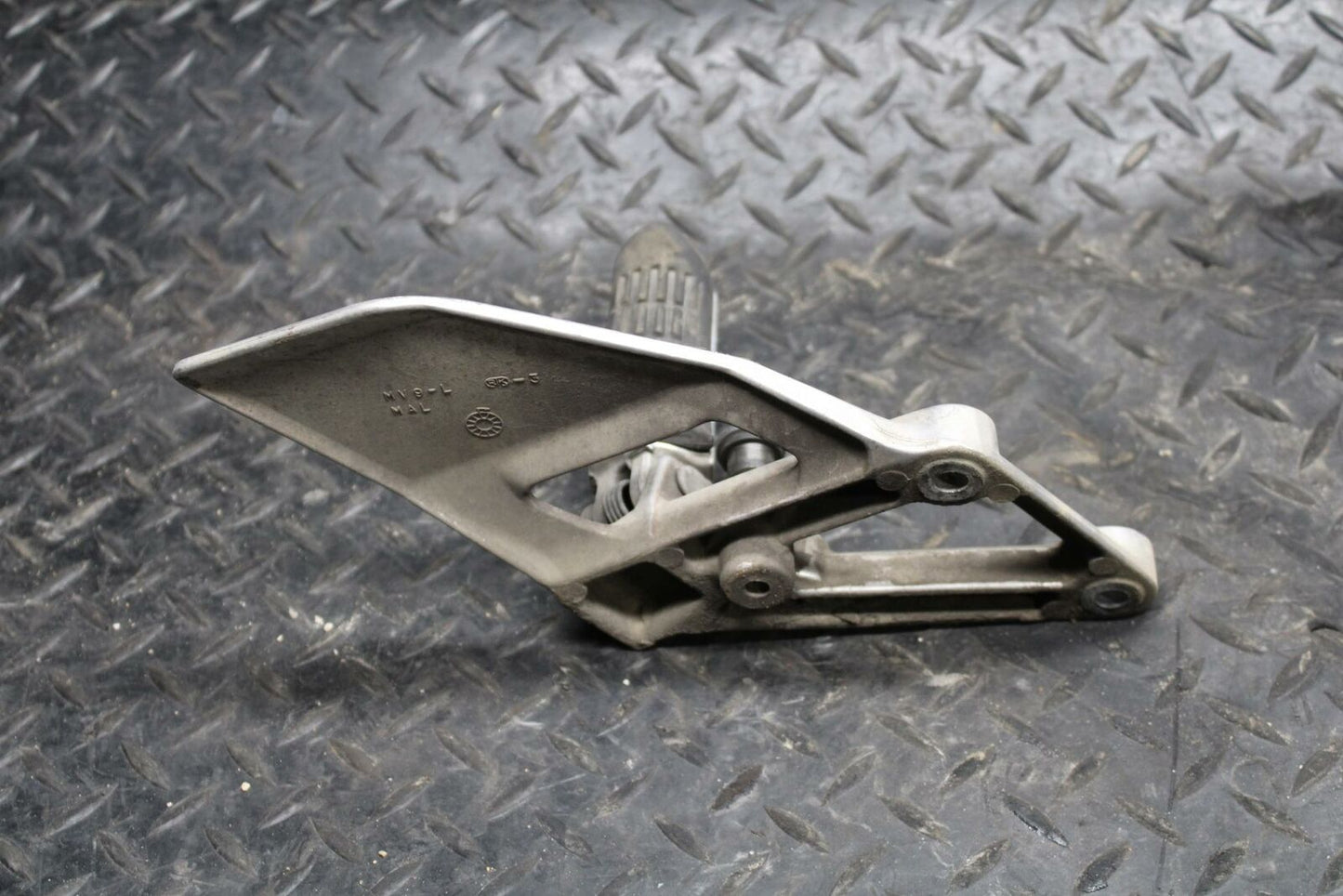 98 HONDA CBR600F3 LEFT REARSET REAR SET DRIVER FOOT PEG REST STOP BB201