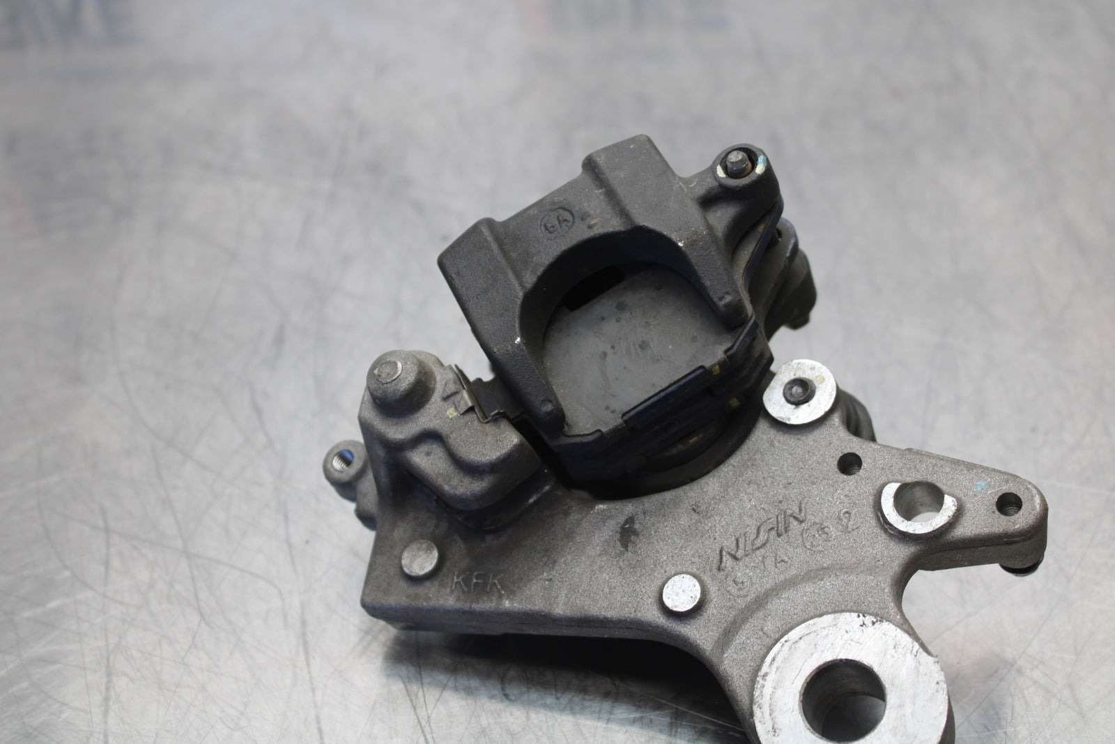 15-16 HONDA CB300F REAR BACK BRAKE CALIPER W MOUNT BRACKET BB150