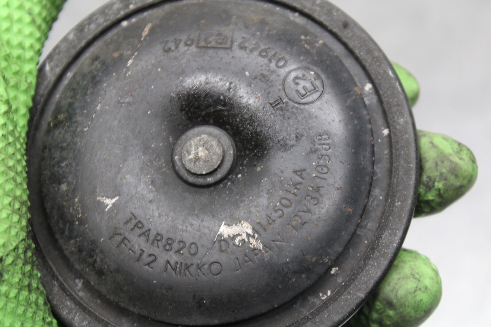 12-13 KAWASAKI Z1000 HORN SIGNAL BB743