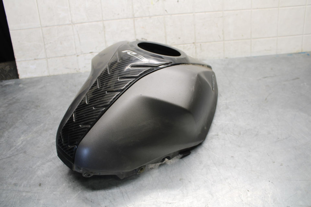 2015 Yamaha YZF R3 GAS TANK FUEL CELL COVER FAIRING COWL 1WD-F4129-00-P1 BB526
