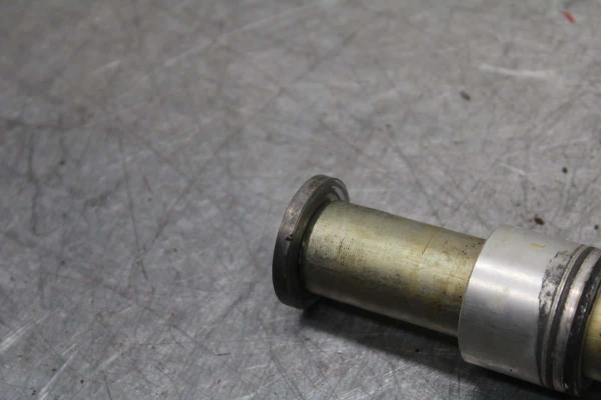 14-16 TRIUMPH AMERICA LT FRONT WHEEL RIM AXLE PIVOT BOLT BB720
